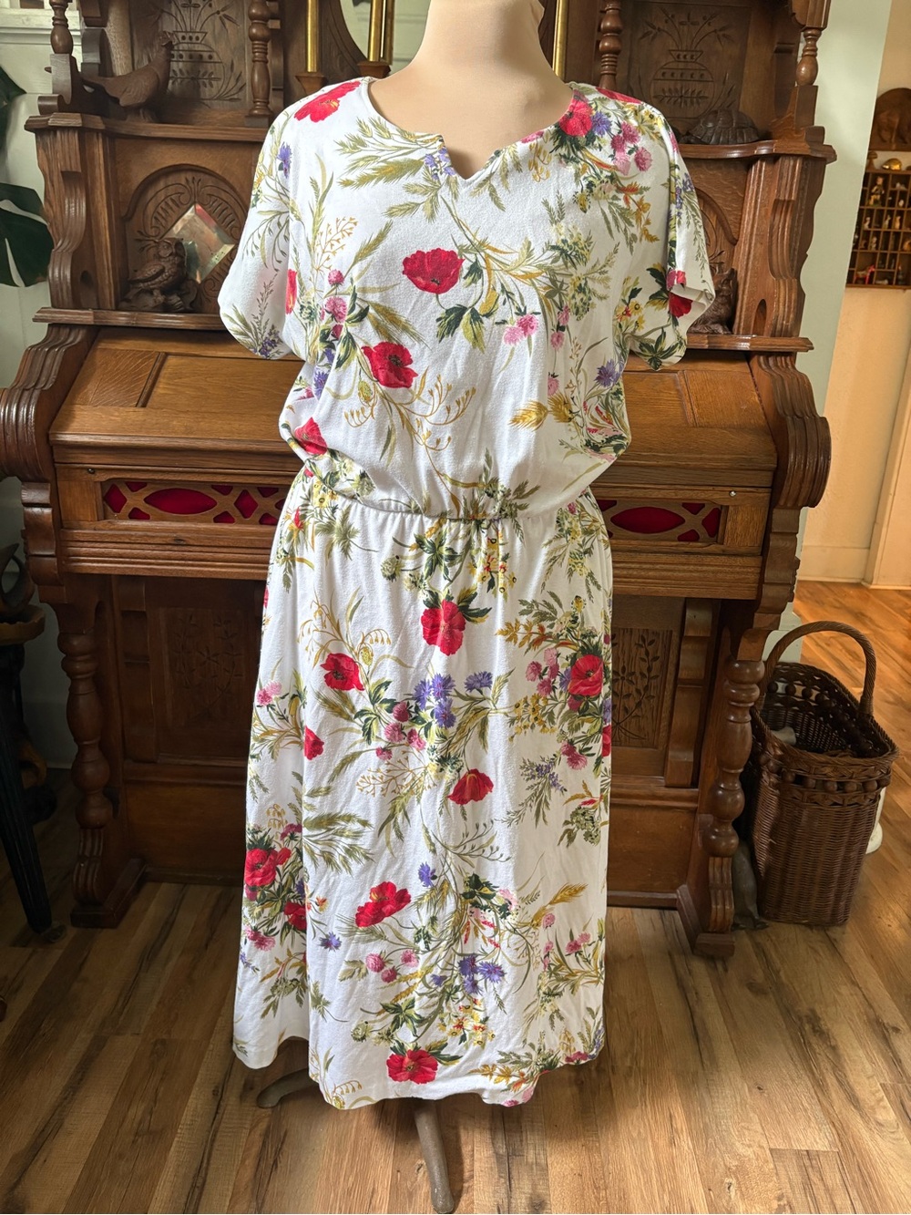 Retro Vintage 90s Floral White Midi Dress